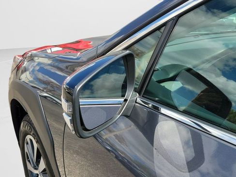 Used 2024 Subaru Outback Premium image 11