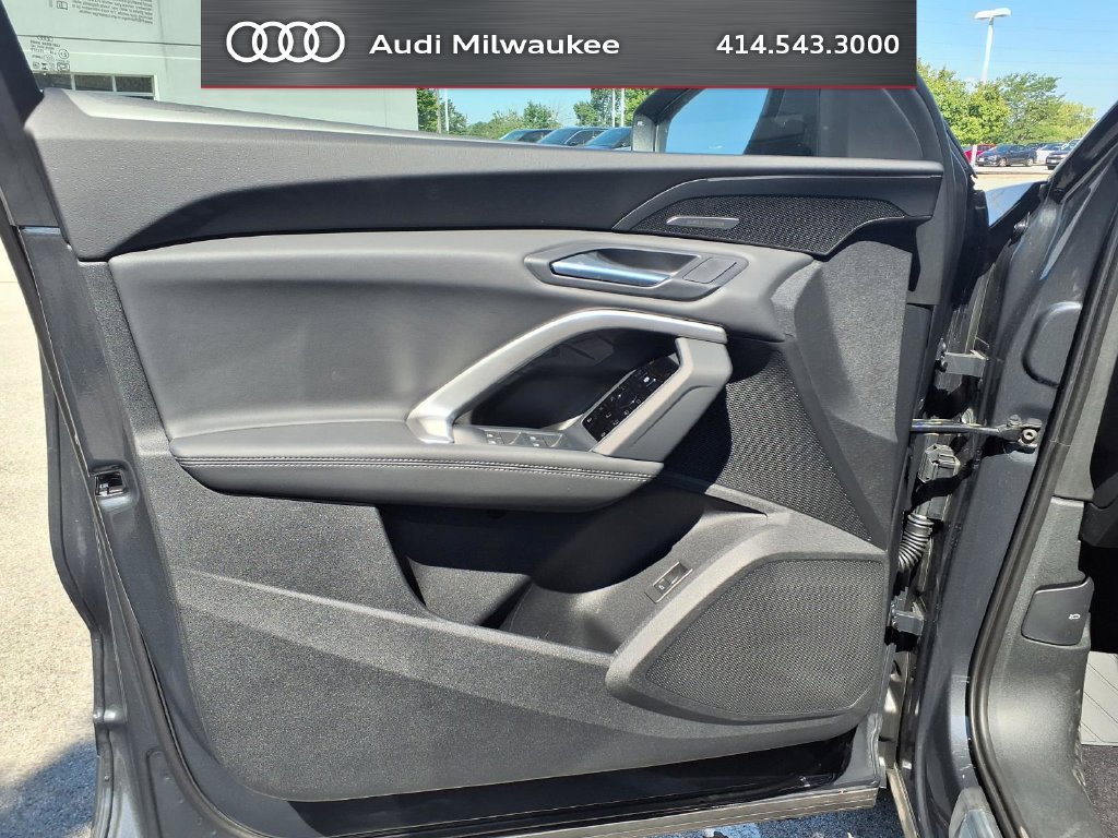 New 2026 Audi Q5 Premium Plus AWD/4WD image 3
