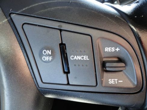 Used 2013 Kia Soul ! w/ Premium Pkg image 24