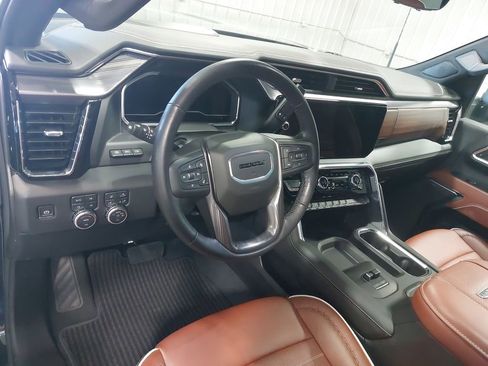 Used 2025 GMC Sierra 2500 Denali Ultimate AWD/4WD image 15