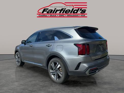 Used 2023 Kia Sorento SX Prestige image 3