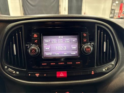 Used 2022 RAM ProMaster City Wagon Van 4D image 18