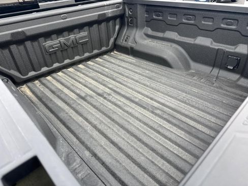 Used 2026 GMC Canyon AT4 w/ Technology Plus Package image 4