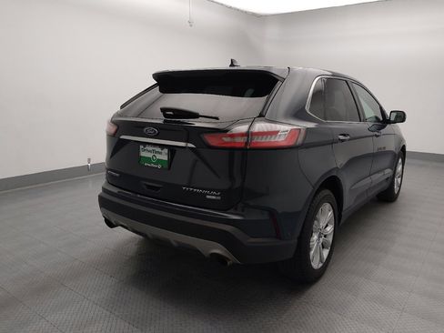 Used 2019 Ford Edge Titanium w/ Equipment Group 301A AWD/4WD image 7