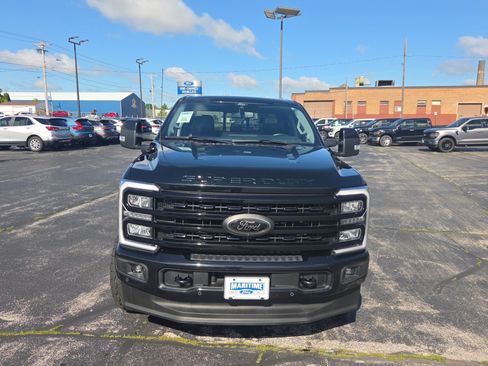 Used 2024 Ford F350 Lariat w/ Lariat Ultimate Package AWD/4WD image 2