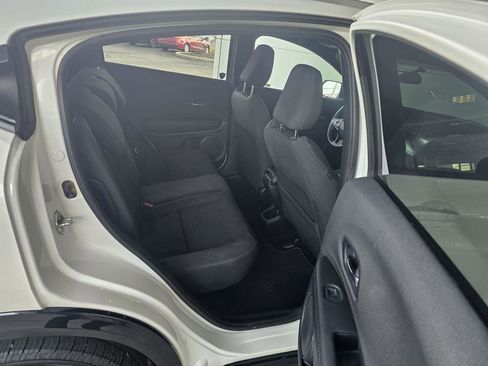 Used 2021 Honda HR-V Sport image 15