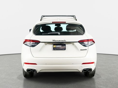 Used 2023 Maserati Levante GT AWD/4WD image 10