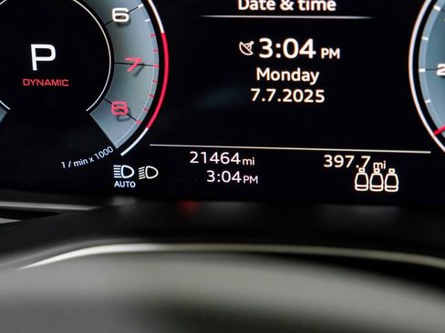 Used 2024 Audi Q8 Prestige image 20