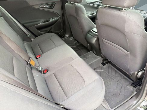 Used 2025 Chevrolet Malibu RS FWD image 29