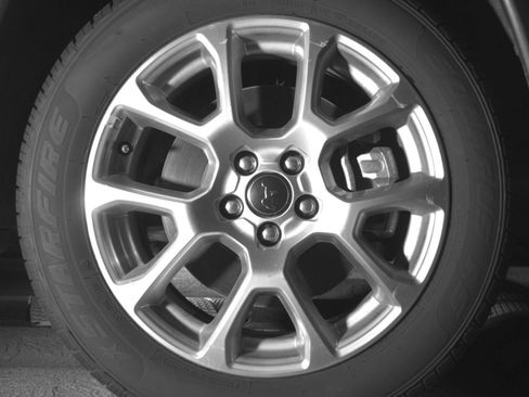 Used 2025 Jeep Compass Limited AWD/4WD image 16