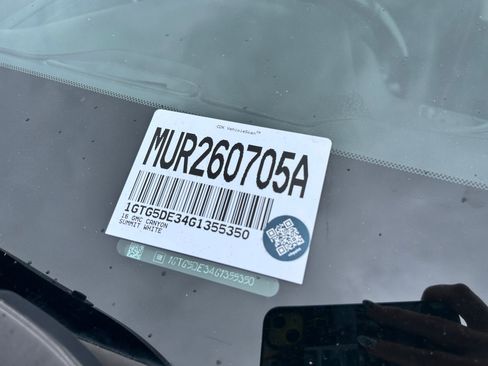 Used 2016 GMC Canyon SLT w/ Driver Alert Package image 32