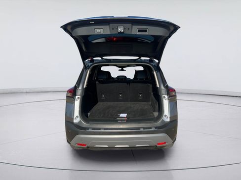 Used 2023 Nissan Rogue SV w/ SV Premium B Package FWD image 18