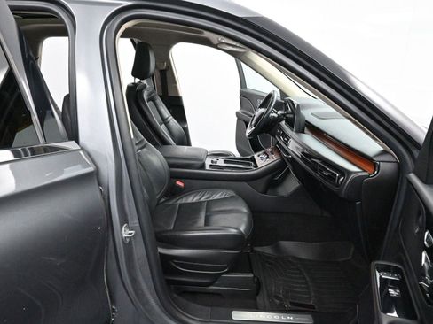 Used 2022 Lincoln Aviator Reserve w/ Equipment Group 201A image 34