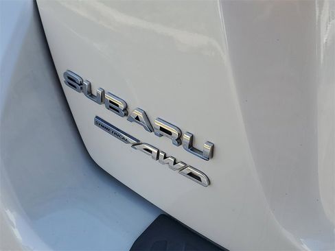 Used 2017 Subaru Crosstrek 2.0i Premium w/ Moonroof Package image 8