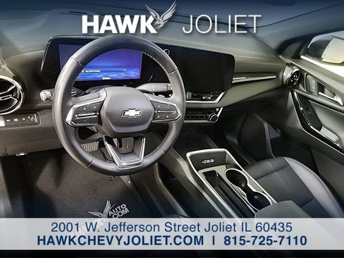 Used 2025 Chevrolet Equinox LT w/ Convenience Package II AWD/4WD image 11