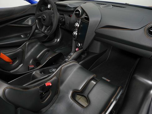 Used 2022 McLaren 765LT RWD image 35
