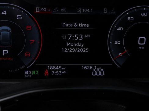 Used 2024 Audi Q8 Premium Plus w/ Premium Plus Package image 10