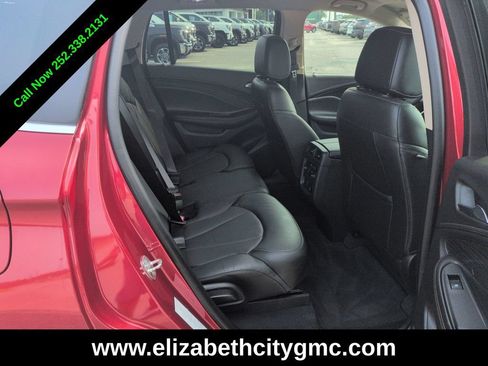 Used 2017 Buick Envision Essence FWD image 18