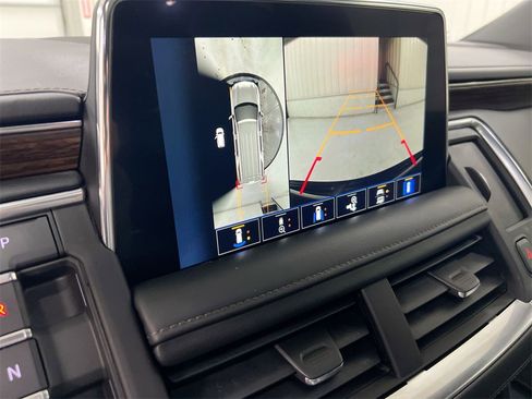 Used 2022 Chevrolet Tahoe High Country image 16