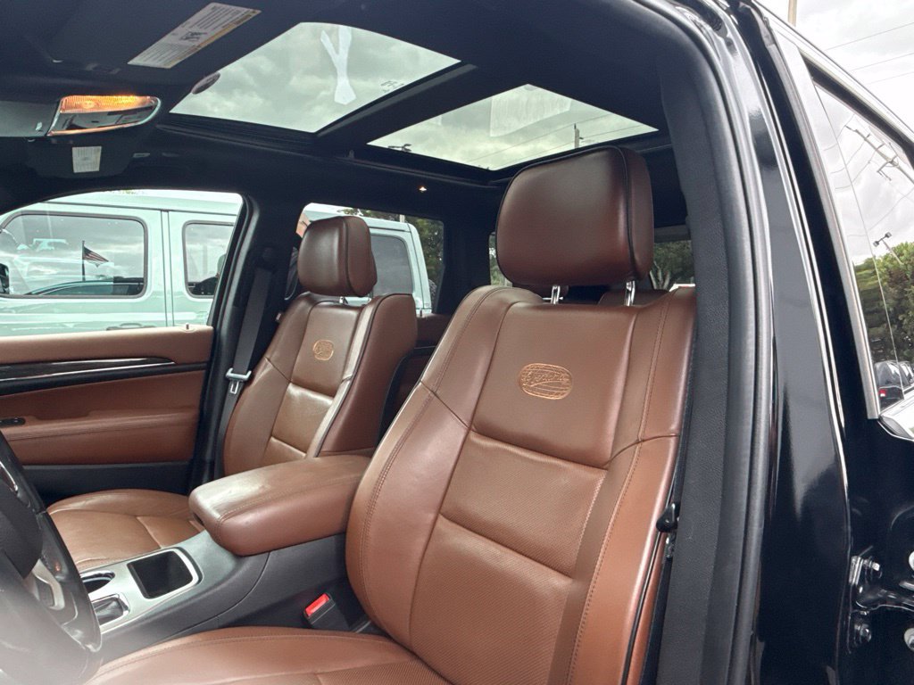 Used 2020 Jeep Grand Cherokee Overland RWD image 15