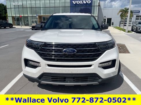 Used 2023 Ford Explorer XLT w/ Equipment Group 202A RWD image 3