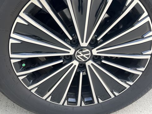 Certified 2026 Volkswagen Tiguan S FWD image 11