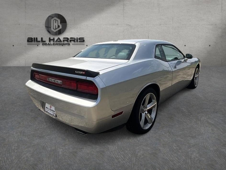 Used 2009 Dodge Challenger SRT8 w/ SRT Option Group II RWD image 5