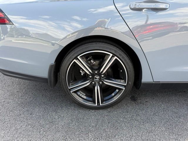 Used 2023 Honda Accord Sport image 10