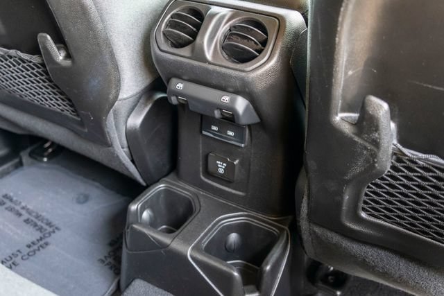 Used 2024 Jeep Wrangler Unlimited Rubicon AWD/4WD image 34