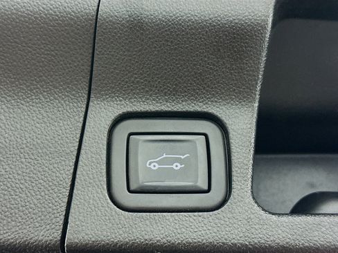 Used 2020 GMC Acadia Denali w/ Technology Package image 33