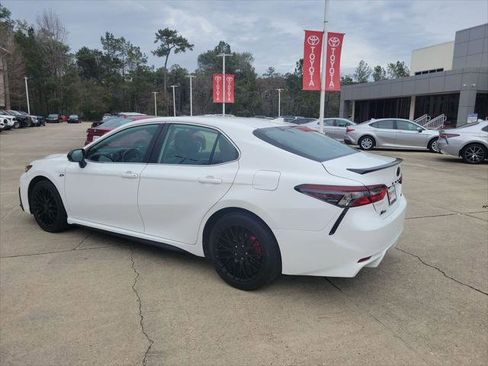 Certified 2024 Toyota Camry SE image 3