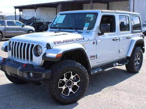 Used 2022 Jeep Wrangler Unlimited Rubicon w/ LED Lighting Group AWD/4WD image 14