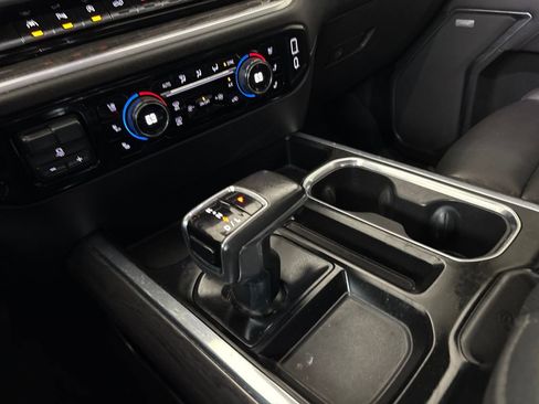 Used 2022 Chevrolet Silverado 1500 LTZ w/ LTZ Premium Package AWD/4WD image 28