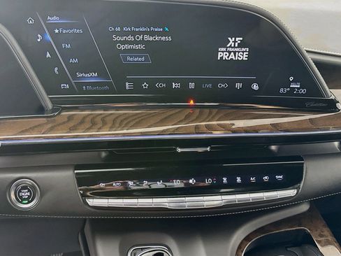 Used 2022 Cadillac Escalade ESV Sport Platinum RWD image 18