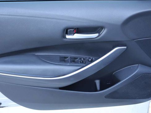 Used 2021 Toyota Corolla SE image 7