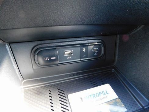 Used 2025 Kia Sportage EX image 27