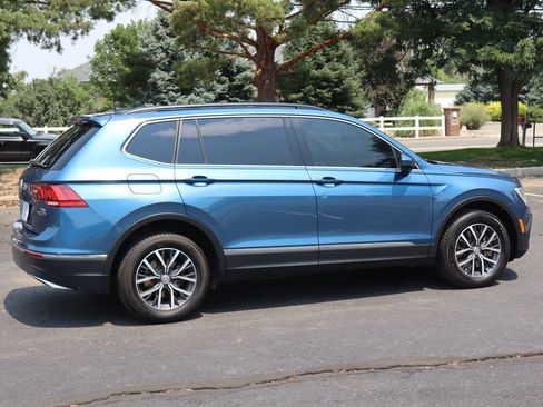 Used 2018 Volkswagen Tiguan SE AWD/4WD image 4