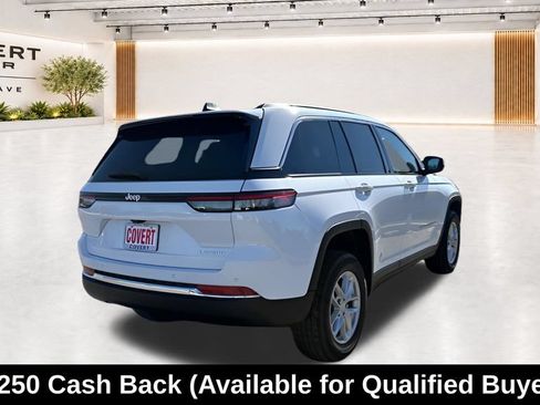 New 2025 Jeep Grand Cherokee Laredo X w/ Luxury Tech Group I RWD image 13