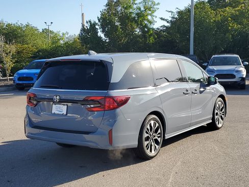 New 2026 Honda Odyssey Elite image 4