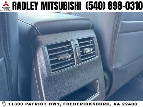 New 2026 Mitsubishi Outlander SE AWD/4WD image 13