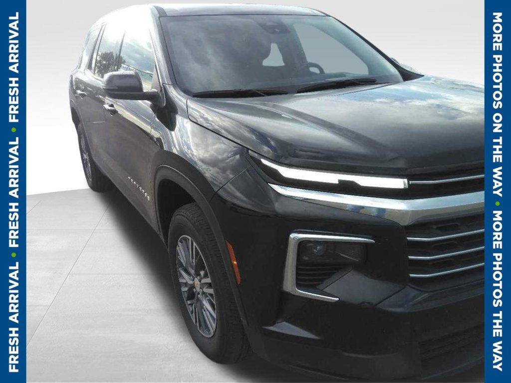 Used 2026 Chevrolet Traverse LT AWD/4WD image 1