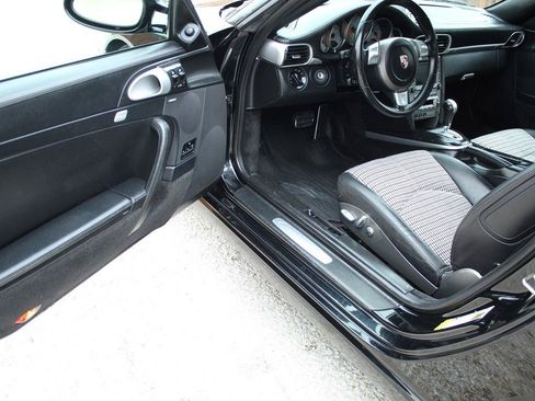 Used 2006 Porsche 911 Carrera S RWD image 21