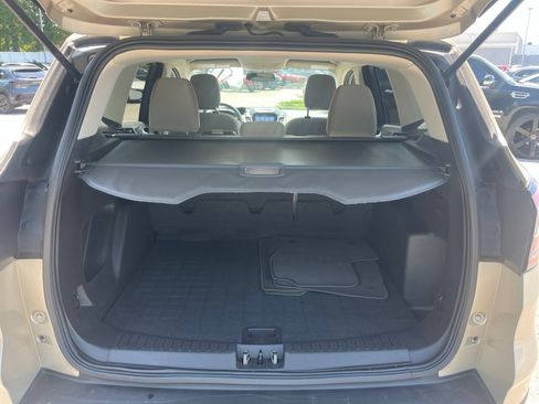 Used 2018 Ford Escape SE w/ SE Sync 3 Package FWD image 28