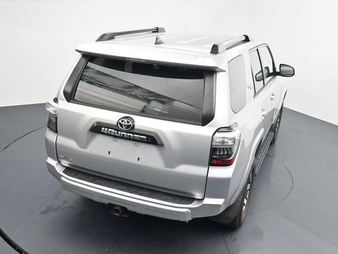 Used 2021 Toyota 4Runner TRD Off-Road AWD/4WD image 14