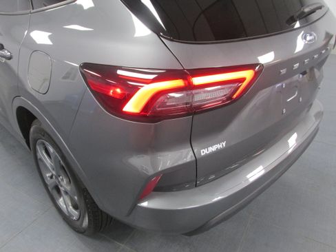 Used 2023 Ford Escape ST-Line Select AWD/4WD image 12