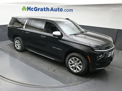 New 2026 Chevrolet Suburban Premier w/ Sun And Tow Package AWD/4WD image 3