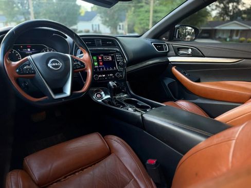 Used 2019 Nissan Maxima Platinum w/ Reserve Package FWD image 10
