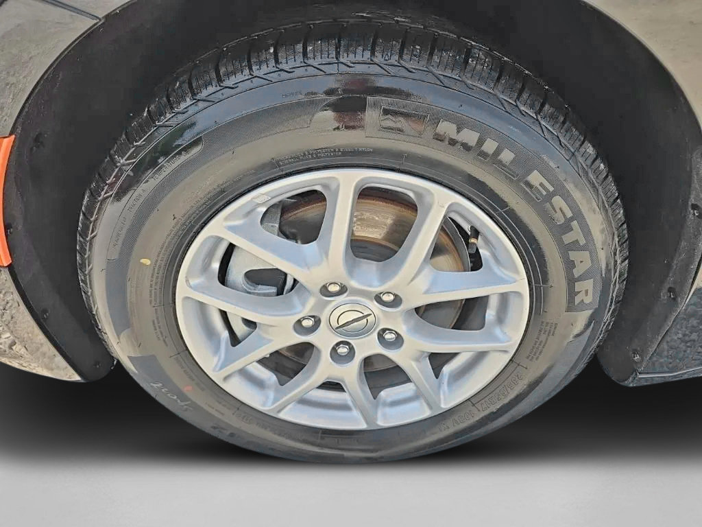 Used 2023 Chrysler Pacifica Touring-L FWD image 11