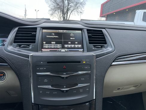 Used 2014 Lincoln MKS AWD w/ Equipment Group 101A image 15