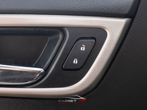 Used 2017 GMC Yukon Denali w/ Open Road Package image 41